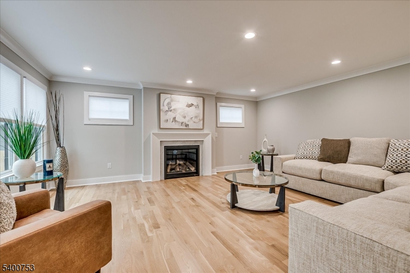 Riverside - Residential