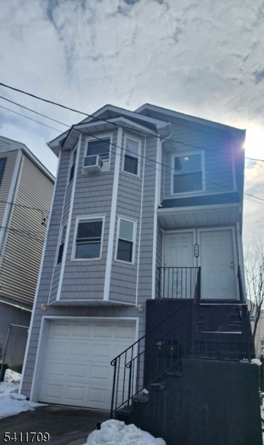 SPACIOUS 1st FL APARTMENT IN PATERSON, FEATURES 3 BDRMS, LR, DR, KITCHEN, BATH and 1 GARAGE PARKING SPACE. CONVENIENTLY LOCATED NEAR SHOPPING, SCHOOLS, PUBIC TRANSPORTATION and MAJOR HIGHWAYS.