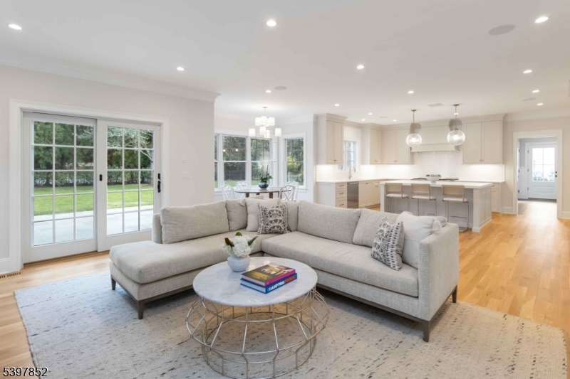 Upper Washington - Residential