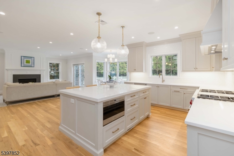 Upper Washington - Residential