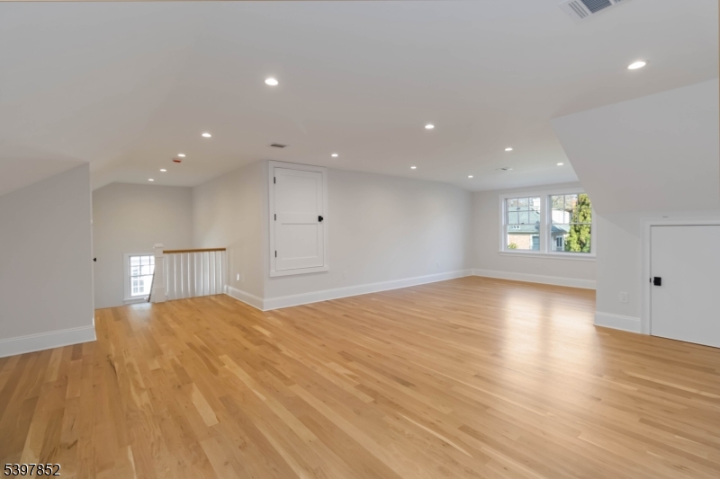 Upper Washington - Residential