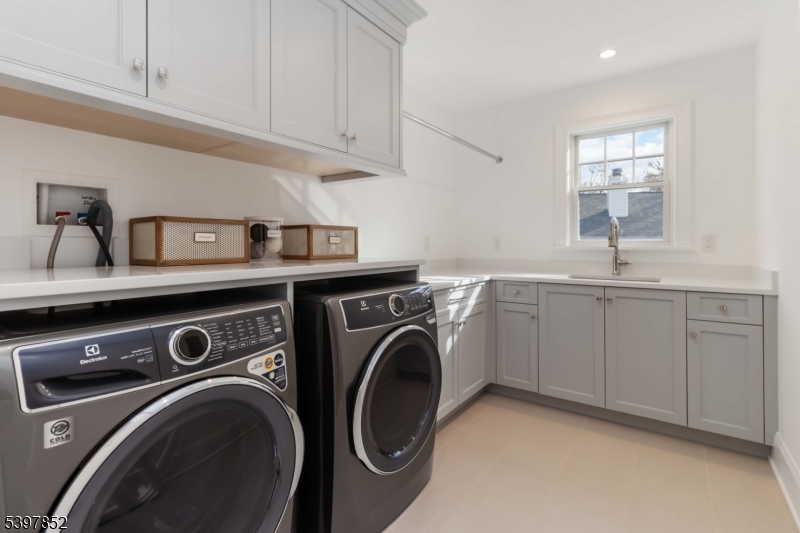 Upper Washington - Residential