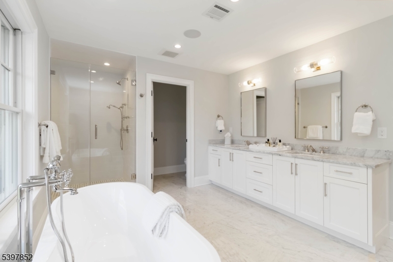 Upper Washington - Residential