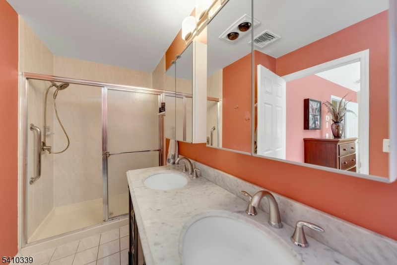 Oak Ridge - Residential