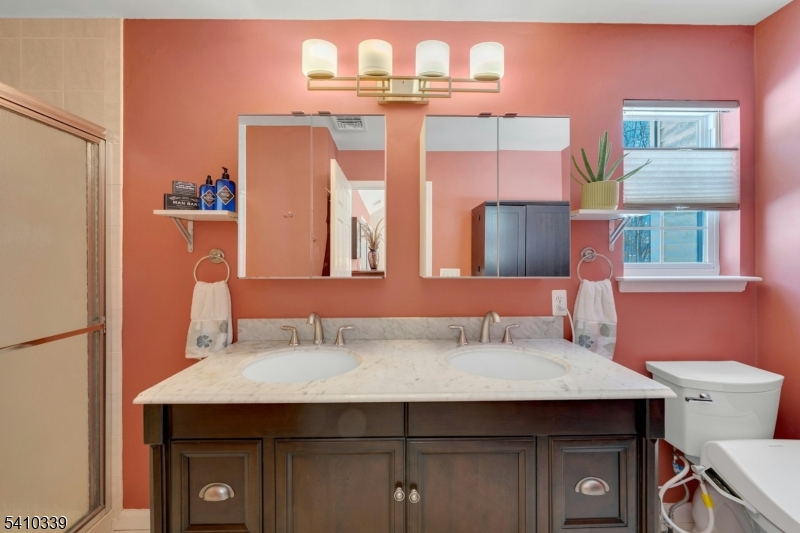 Oak Ridge - Residential