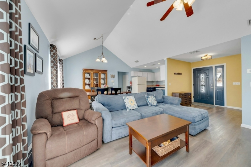 Oak Ridge - Residential