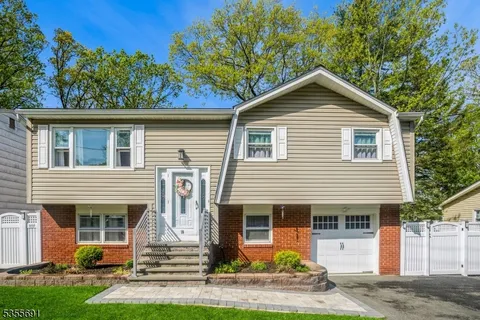 10 Tulsa Trl, Hopatcong Boro, NJ 07843 - MLS#: 3960992