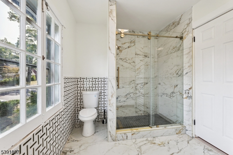 EASTSIDE MANOR SECTION - Residential