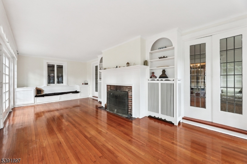 EASTSIDE MANOR SECTION - Residential