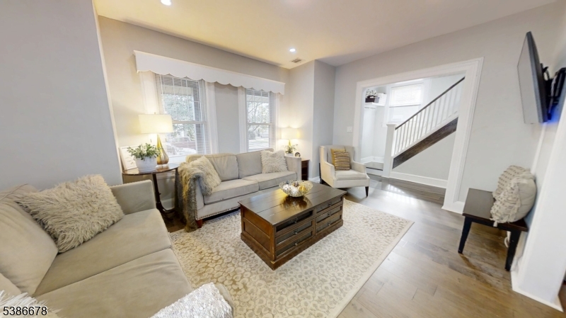 Centenial / Lincoln - Residential