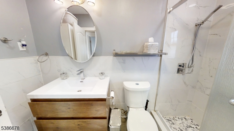 Centenial / Lincoln - Residential