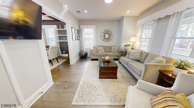 Centenial / Lincoln - Residential