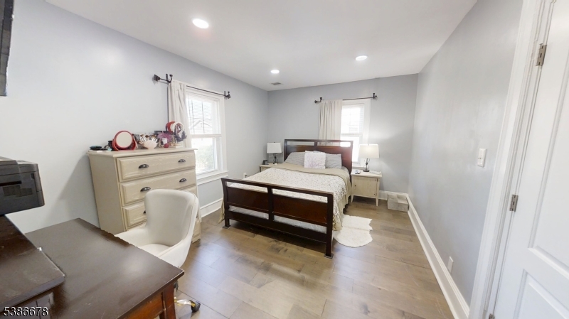 Centenial / Lincoln - Residential