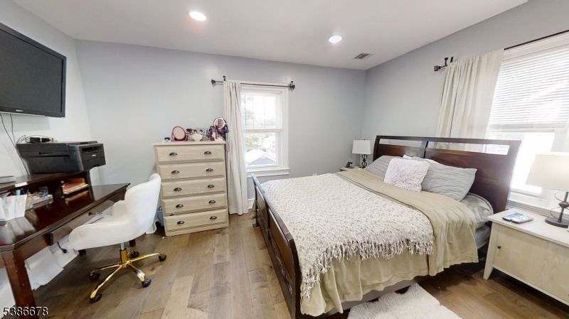 Centenial / Lincoln - Residential