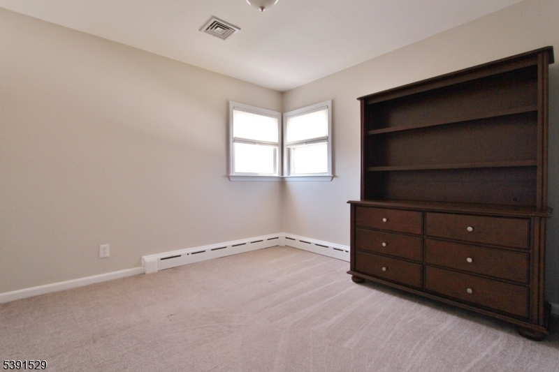 South Plainfield Boro, New Jersey 07080, United States, 3 Bedrooms Bedrooms, ,4 BathroomsBathrooms,Residential,Coming Soon,227822