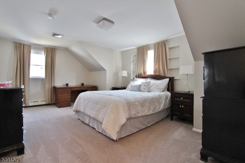 South Plainfield Boro, New Jersey 07080, United States, 3 Bedrooms Bedrooms, ,4 BathroomsBathrooms,Residential,Coming Soon,227822