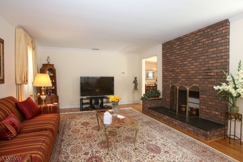 45 Linwood Ave