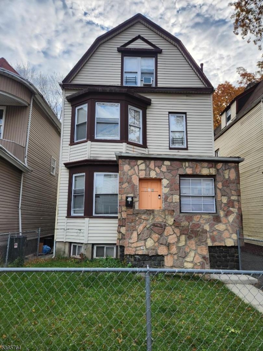 GREENWOOD SECTION - Residential Income