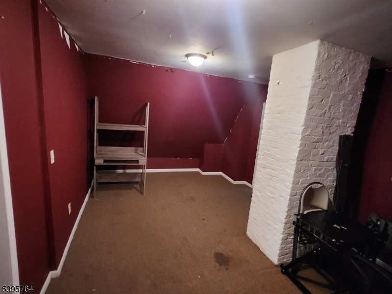 GREENWOOD SECTION - Residential Income