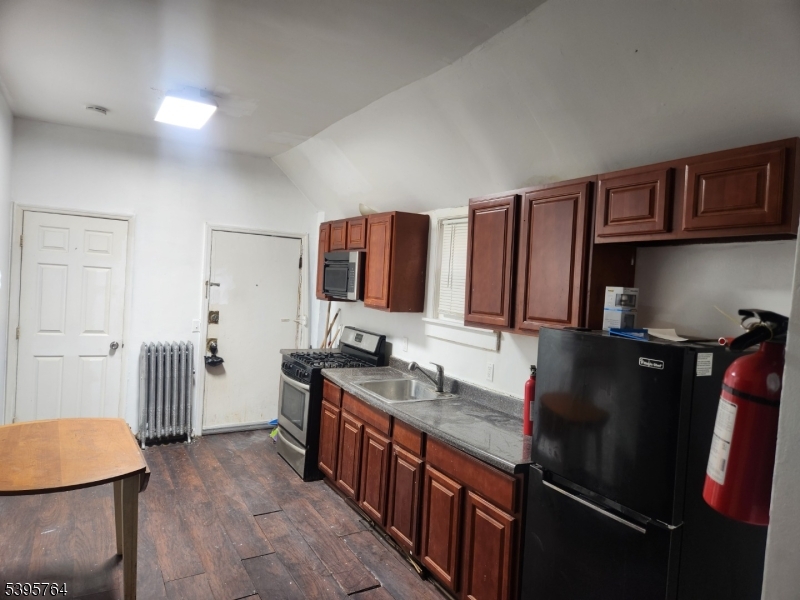 GREENWOOD SECTION - Residential Income