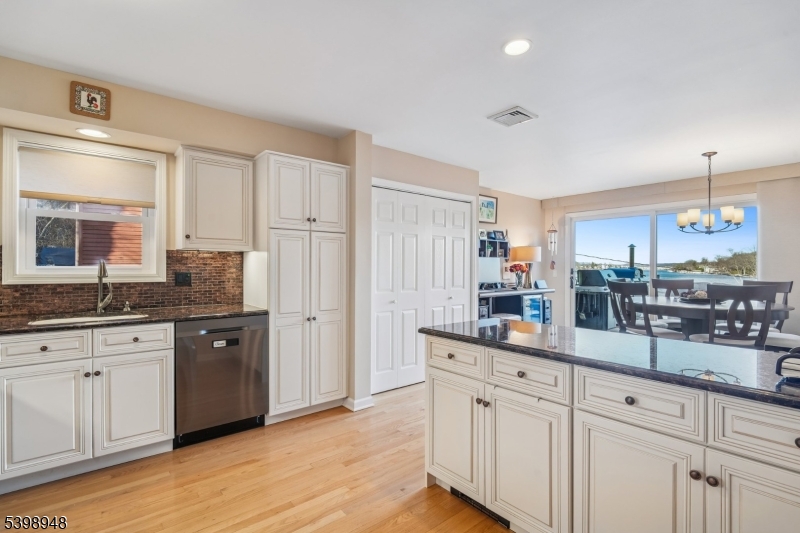 Landing- Lake Hopatcong - Residential