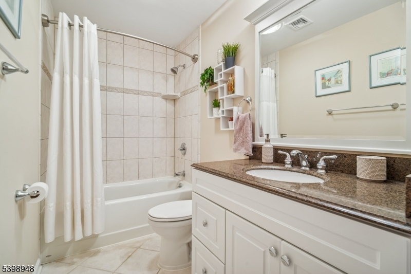 Landing- Lake Hopatcong - Residential