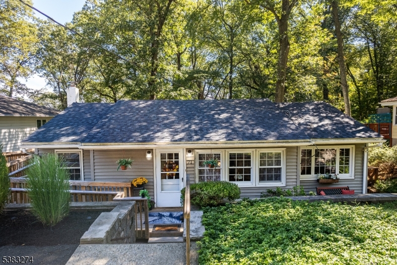 White Meadow Lake - Residential