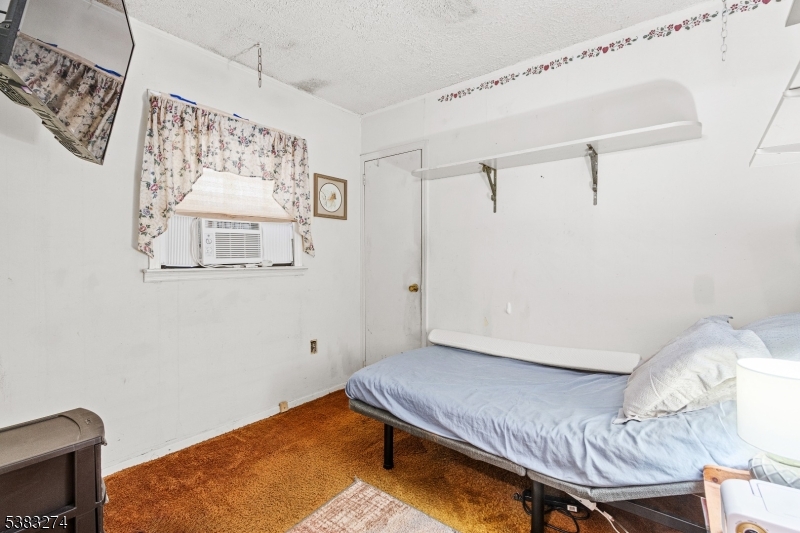 White Meadow Lake - Residential