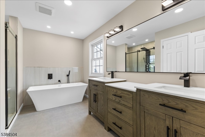 Bridle Club - Residential