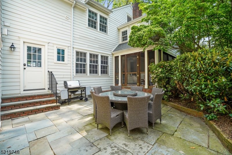 Upper Washington - Residential