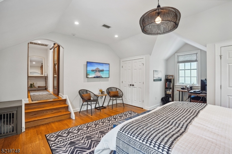 Upper Washington - Residential