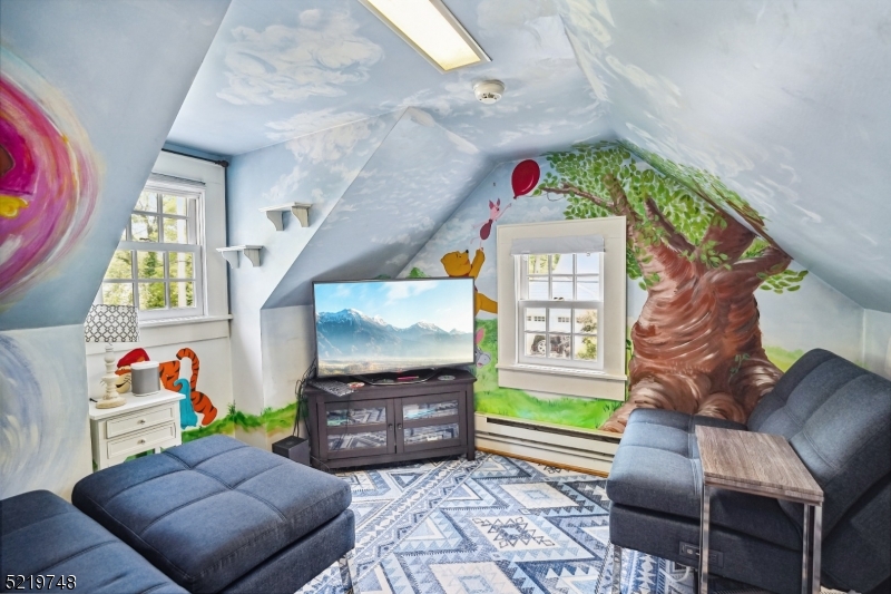 Upper Washington - Residential