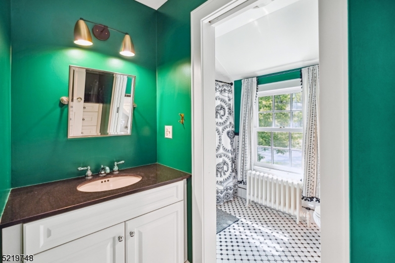 Upper Washington - Residential