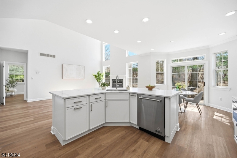 Reservoir Ridge - Residential