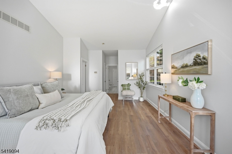 Reservoir Ridge - Residential