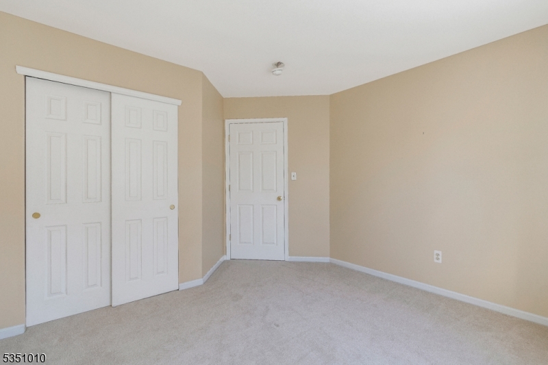 Seasons Glen - Residential