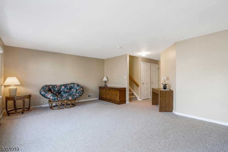 Seasons Glen - Residential