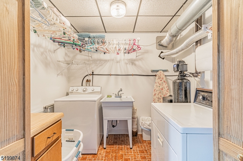 Rock Ridge - Residential