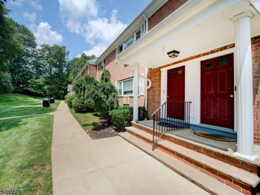 2 BEDROOM, SECOND FLOOR UNIT IN ONE OF THE BEST BUILDINGS DIRECTLY IN FRONT OF POOL & CLUBHOUSE! SOME ROOMS FRESHLY PAINTED; NEWER CARPETING THROUGHOUT. ENJOY ALL OF THE AMENITIES OF THE MOUNTAIN CLUB; PRIVATE POOL, CLUBHOUSE, GYM & TENNIS COURTS. ADDITIONAL STORAGE IN BUILDING ALONG WITH COIN LAUNDRY! GAS, HEAT & HOT WATER INCLUDED; ALL YOU PAY FOR IS ELECTRIC AND CABLE / INTERNET. GARAGE MAY BE AVAILABLE FOR EXTRA $40/MONTH. SUPER CLOSE TO ALL MAJOR HIGHWAYS AND MORRIS PLAINS TRAIN STATION.