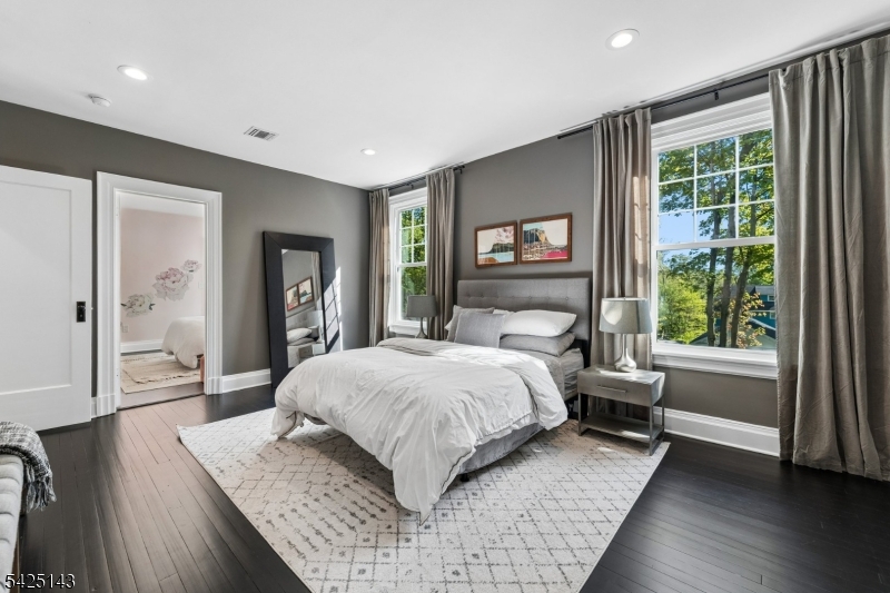 Montrose - Residential