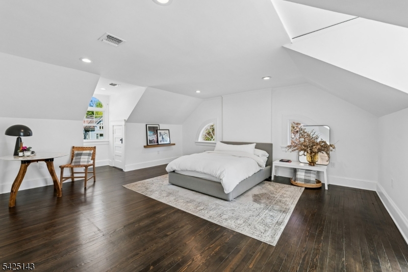 Montrose - Residential