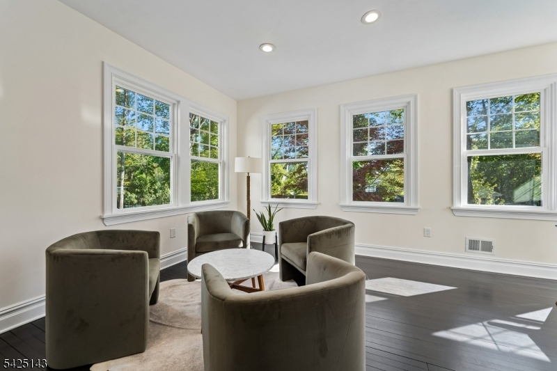 Montrose - Residential