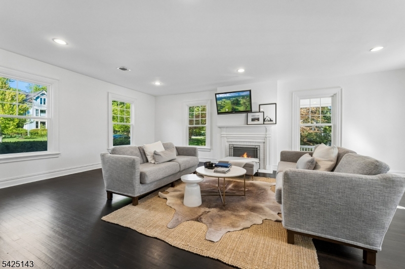 Montrose - Residential