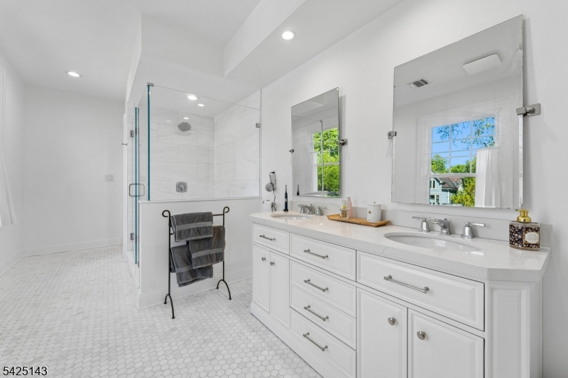 Montrose - Residential