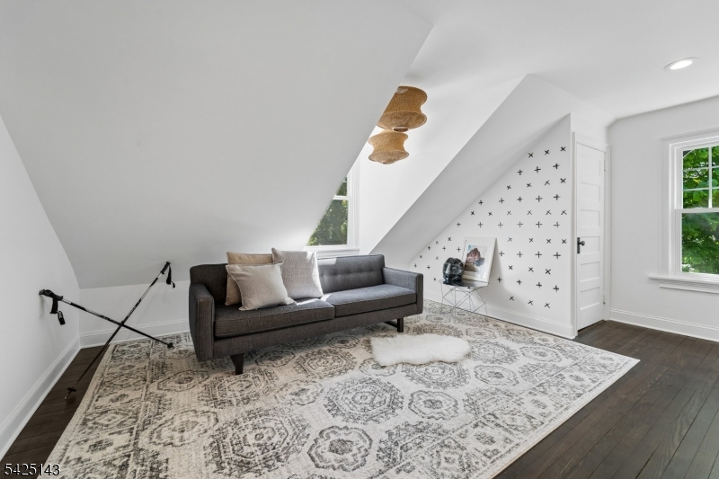 Montrose - Residential