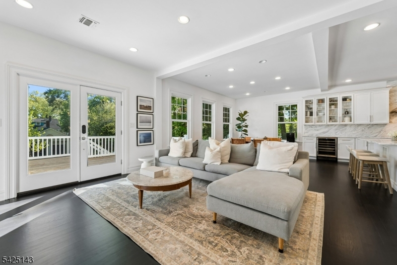 Montrose - Residential