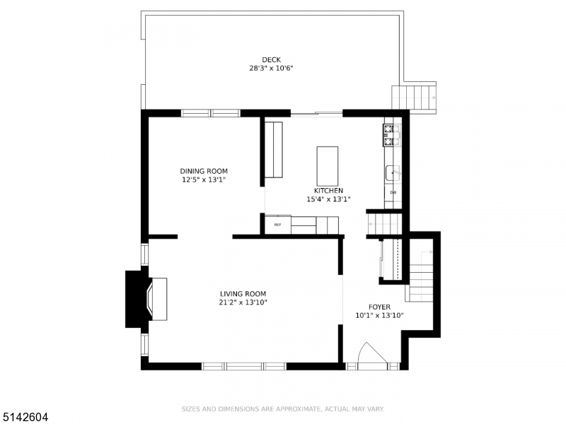 Main image without alt text