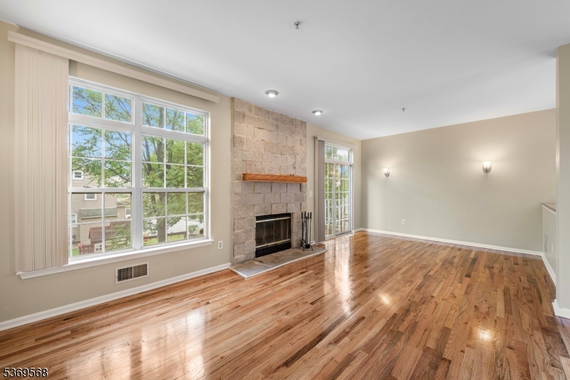 Essex Mews - Residential