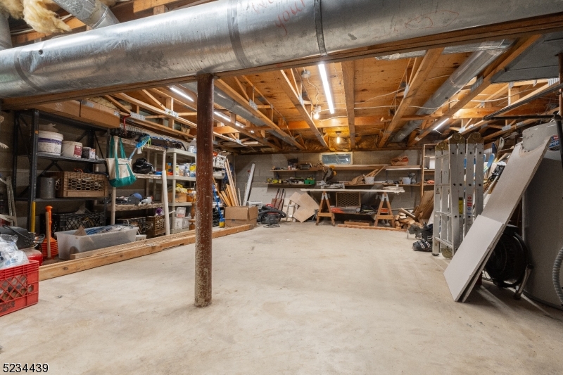 WINDMILL POND - Residential