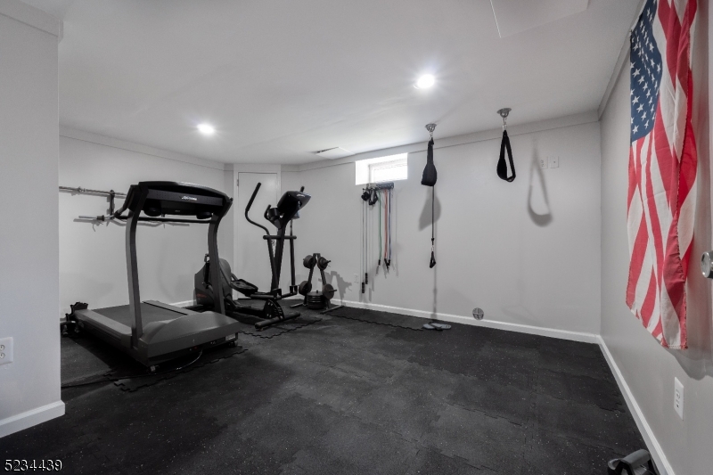 WINDMILL POND - Residential